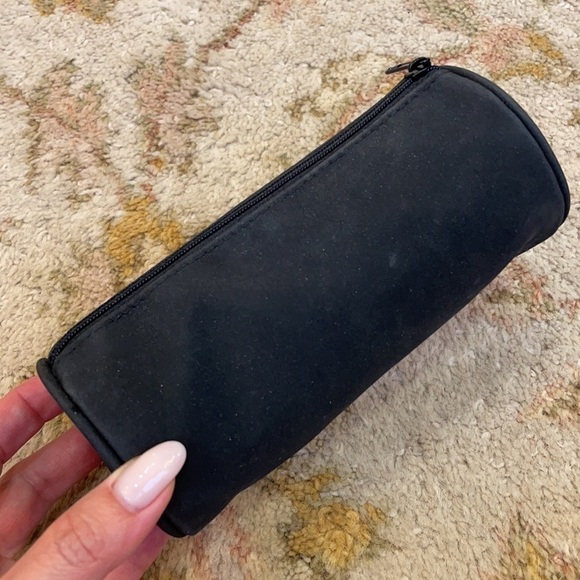 Bobbi Brown Black Zippered Cosmetics Case - Picture 2 of 4